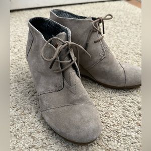 Toms Women’s Booties 9.5